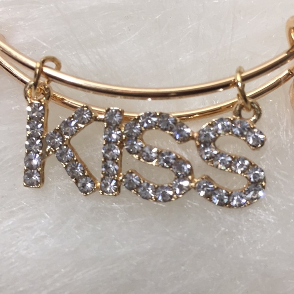 🌹3/$15 Palm Beach Wire Rhinestone Charm Bracelet - Picture 6 of 6